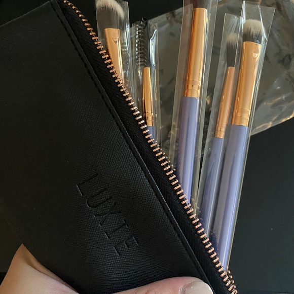 NWT Luxie Wonderlust Brush Set - Picture 3 of 3
